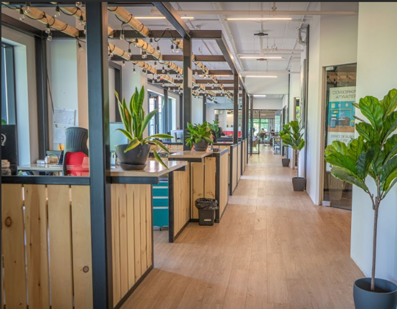 Montreal  Coworking space Assigned Desks image 5
