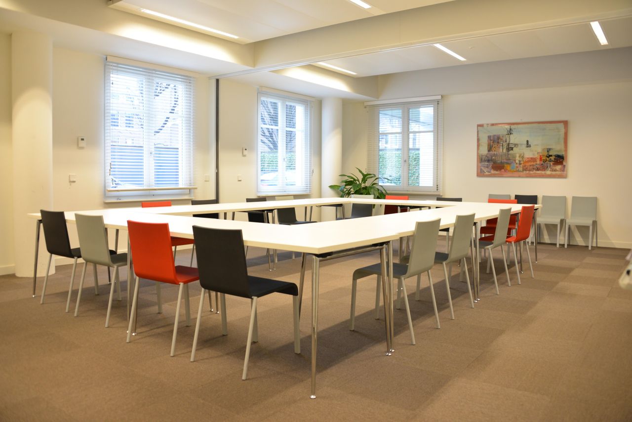 Den Haag  Business Center Cursusruimte in theater opstelling image 0