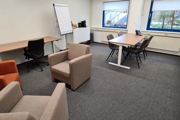 Nieuwegein Klantafspraak Vergaderruimtes en vergaderlocaties Blauwe flexwerk kantoor image 1