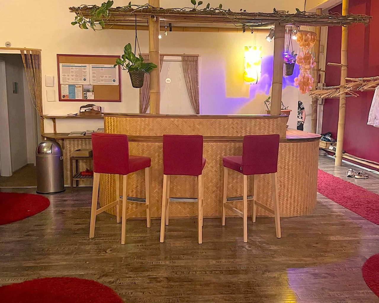 Berlin   Der Schilf-Saal image 3