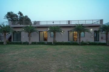 Rest of the World Open Air Location Miracle Garden by Elixir image 2