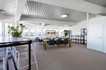 Volketswil Kreatives Meeting Boardrooms Zürich 120qm mit Terrasse image 2