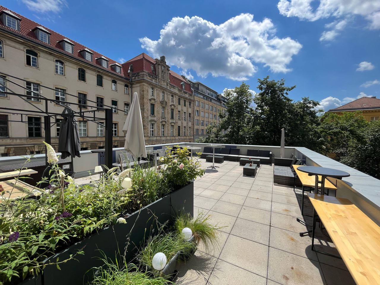 Berlin Teamsitzung Open Air Location Terrasse image 4