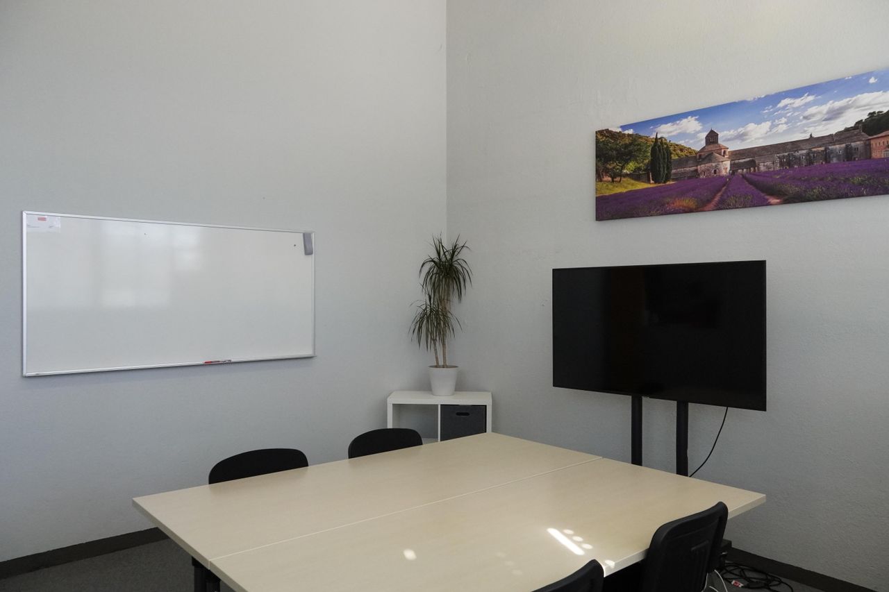 Winterthur Kunden-Meeting Meetingraum Sitzungszimmer 1 (2. OG, Eingang) image 0