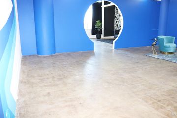 Los Angeles Presentation Galerie Brightly Lit Multi Set Colorful Event Space image 13