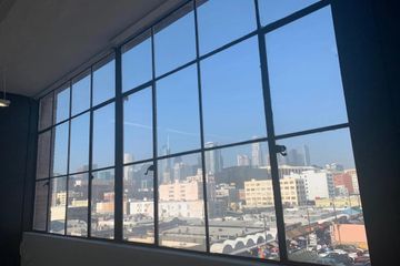 Los Angeles Presentation Galerie Brightly Lit Multi Set Colorful Event Space image 7