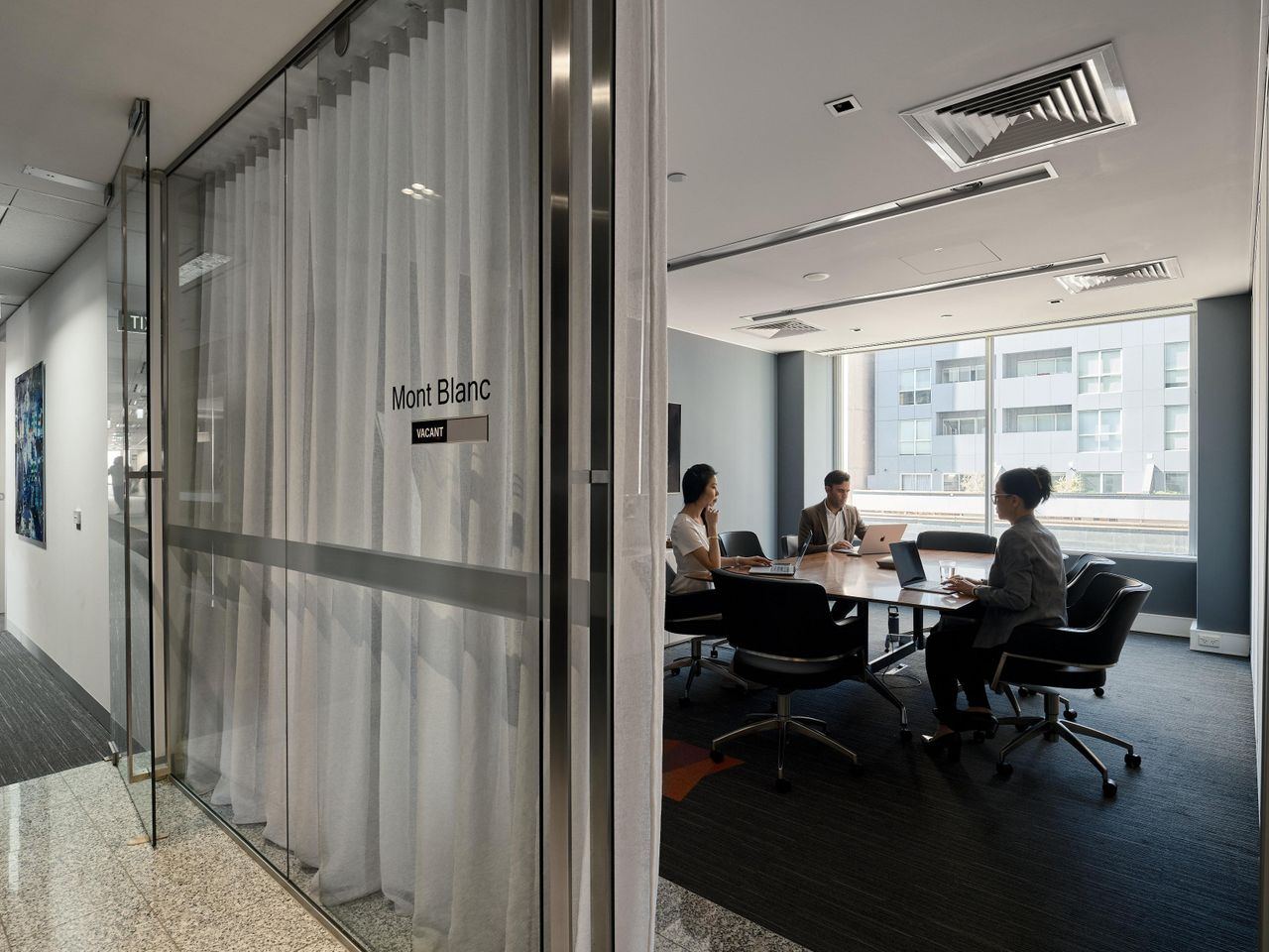 Melbourne  Coworking spaces Mont Blanc image 1