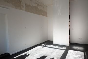 Berlin  Galerie Bizarre Galerie image 3