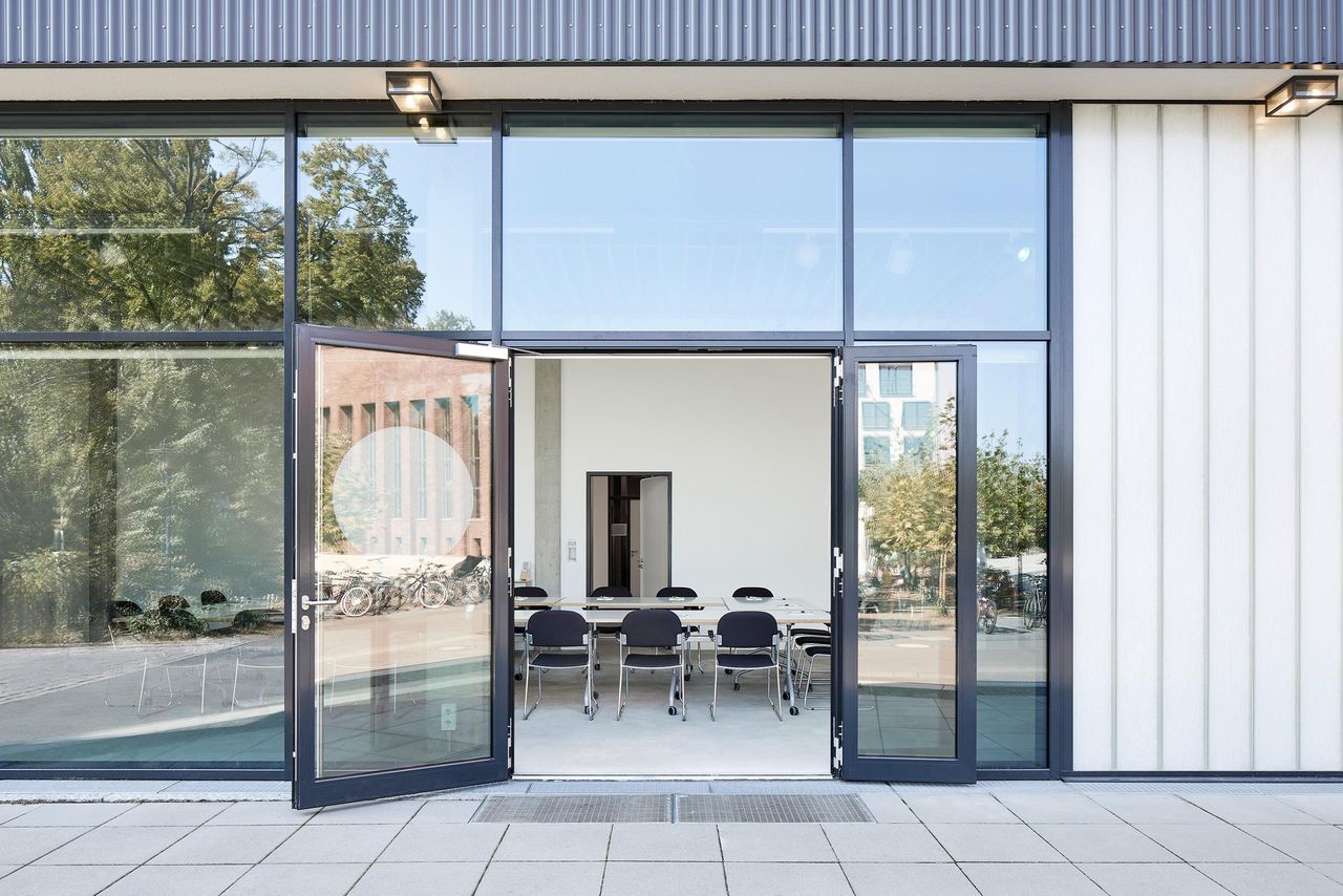 Berlin  Workshop-Räume Patrice Lumumba image 2