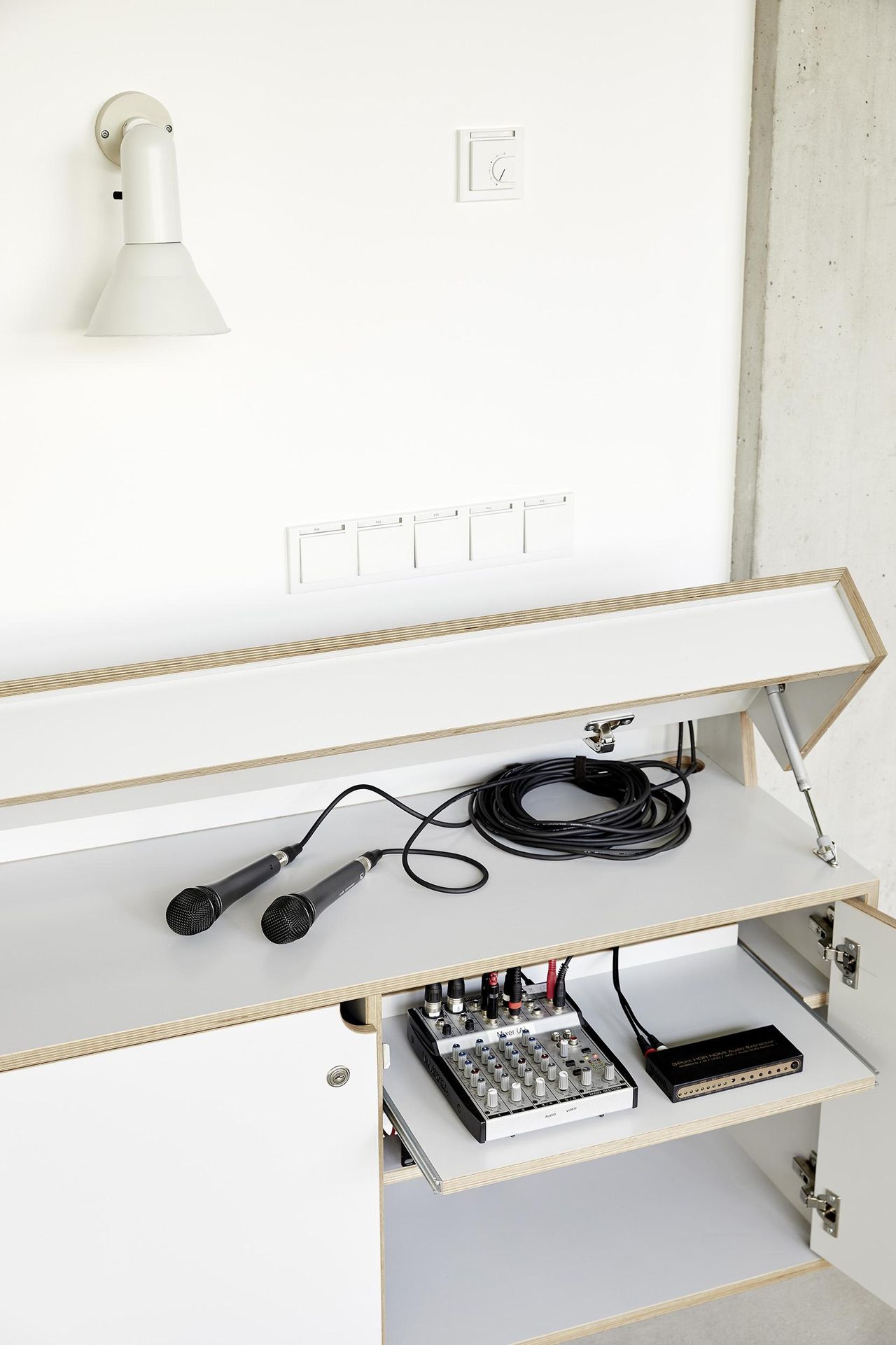 Berlin  Workshop-Räume Patrice Lumumba image 3