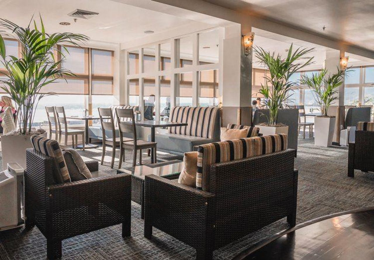 San Francisco  Restaurant Beach Chalet Brewery & Restaurant image 4