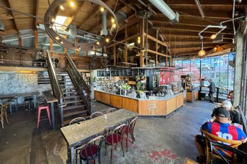 Los Angeles Café Paper or Plastik Cafe image 7