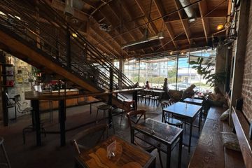 Los Angeles Café Paper or Plastik Cafe image 8