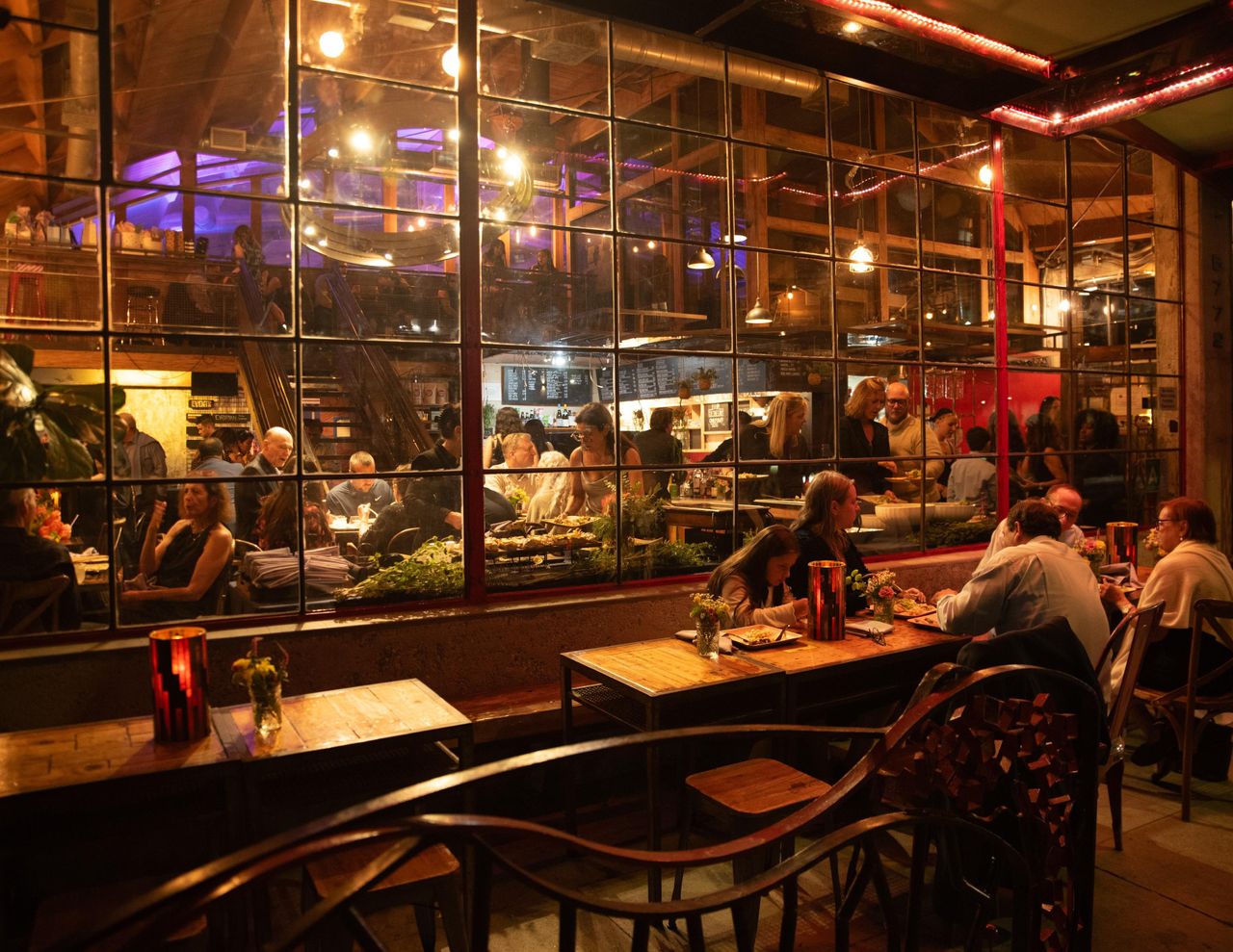 Los Angeles  Cafe Paper or Plastik Cafe image 11