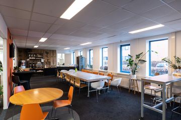Emmen  Coworking spaces Het nest (Community Ruimte) image 0