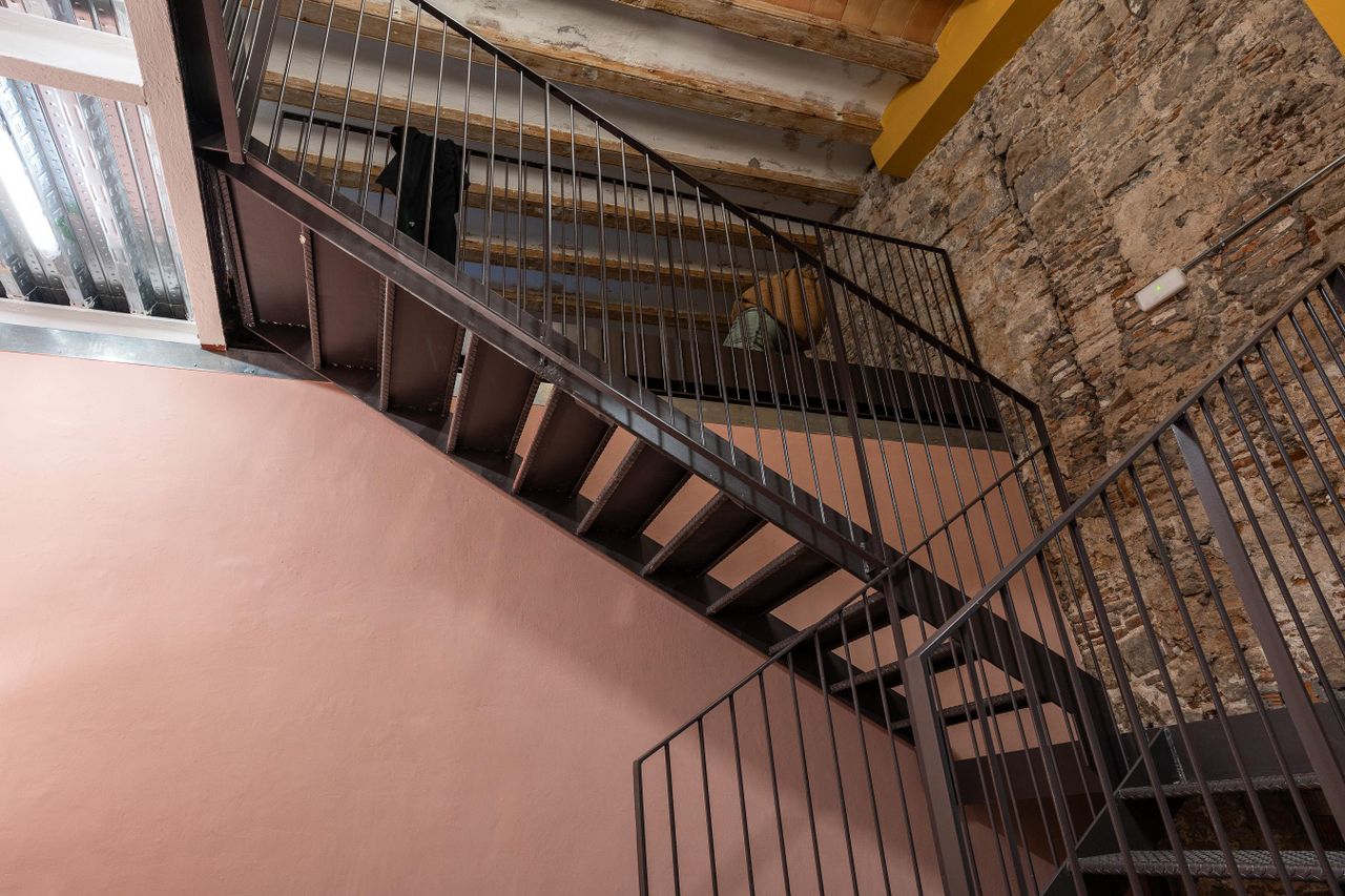 Barcelona  Flexibele kantoorruimtes GroundInn Lab - Creative Workspace in El Born image 6