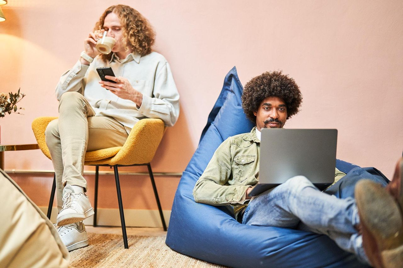 Barcelona  Flexibele kantoorruimtes GroundInn Lab - Creative Workspace in El Born image 8