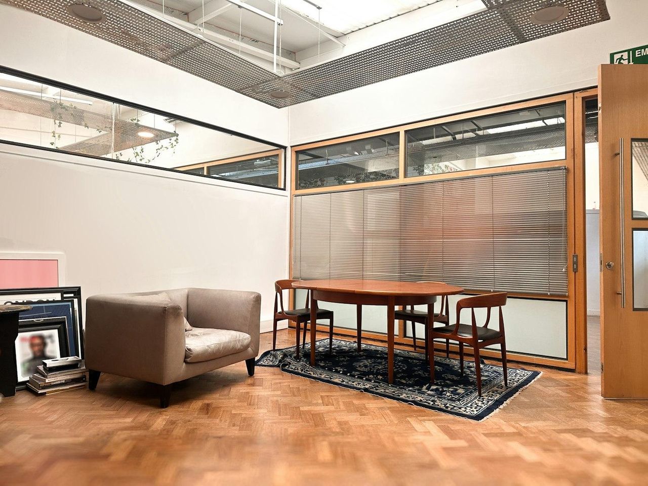 London  Office space Unit 33 image 2