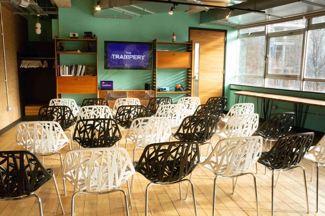 London Creative Meeting Meeting room The Library image 2