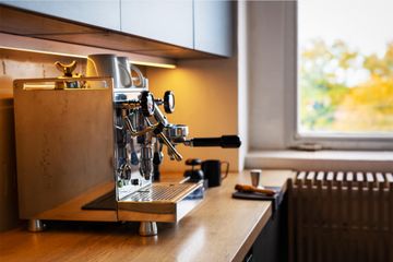 Dresden  Fotostudio West Wing image 1