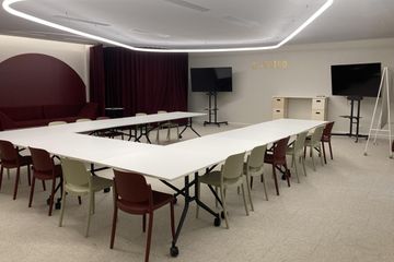 Paris Il theatro image 1