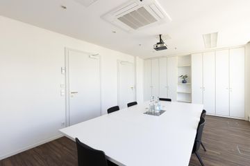 Hamburg Kunden-Meeting Meeting room Alsterblick image 2