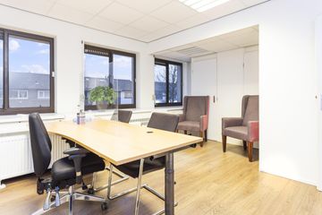 Capelle aan den IJssel Klantafspraak Meeting rooms Blauwe spreekkamer image 1