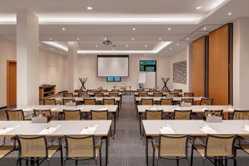 Frankfurt am Main Tagungshotel Euro + Dollar image 0