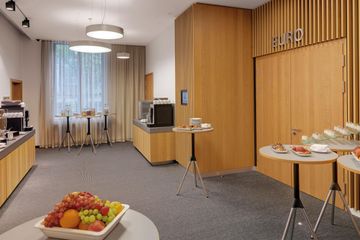 Frankfurt am Main Tagungshotel Euro + Dollar image 4