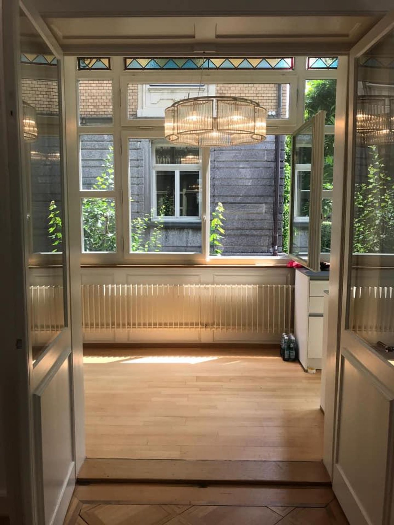 Zürich Kundengespräch  Minerva-Lounge image 2