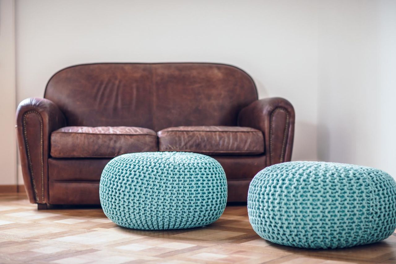 Zürich Kundengespräch  Minerva-Lounge image 3