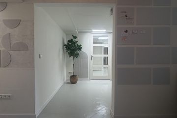 Amsterdam  Sprechzimmer TACA Stadionplein 67-O image 1