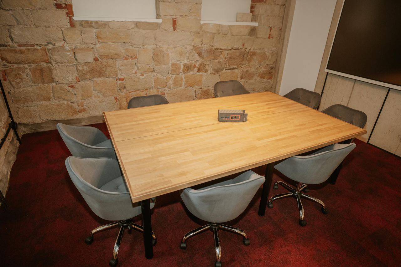 Dresden Kunden-Meeting Meetingraum M3 Coworking Space und Eventlocation image 1