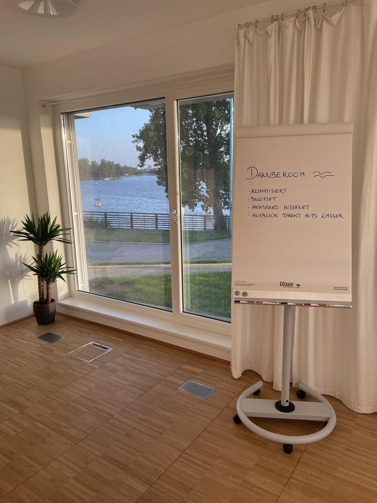 Vienna Mobiles Arbeiten Seminar rooms Danuberoom image 2