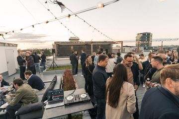 Berlin Coworking Arbeitsplatz WE Campus GmbH image 4