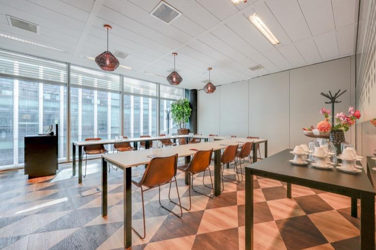 Amsterdam  Business center Tribes Amsterdam SOM image 3