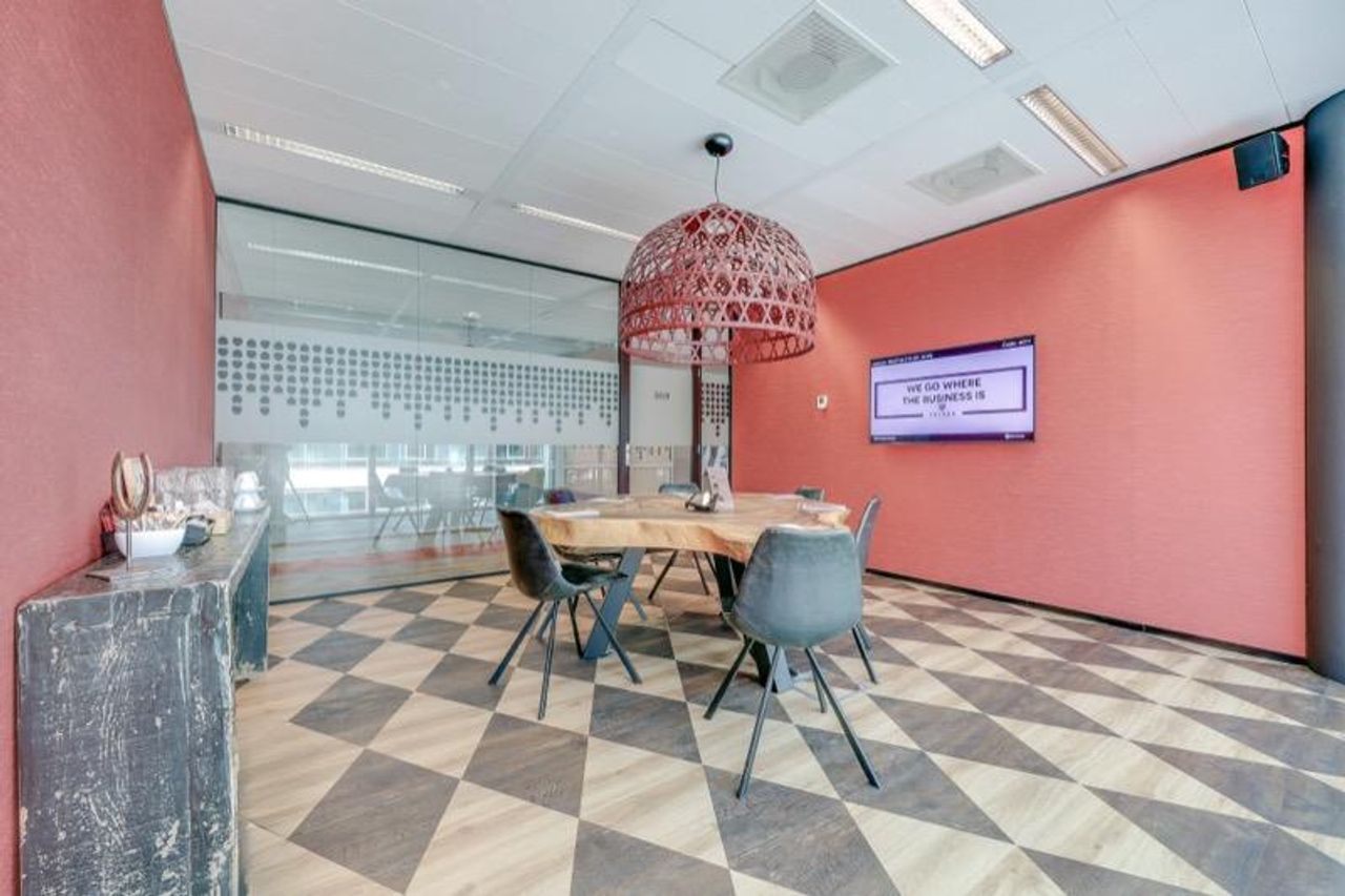 Amsterdam  Business center Tribes Amsterdam SOM image 8