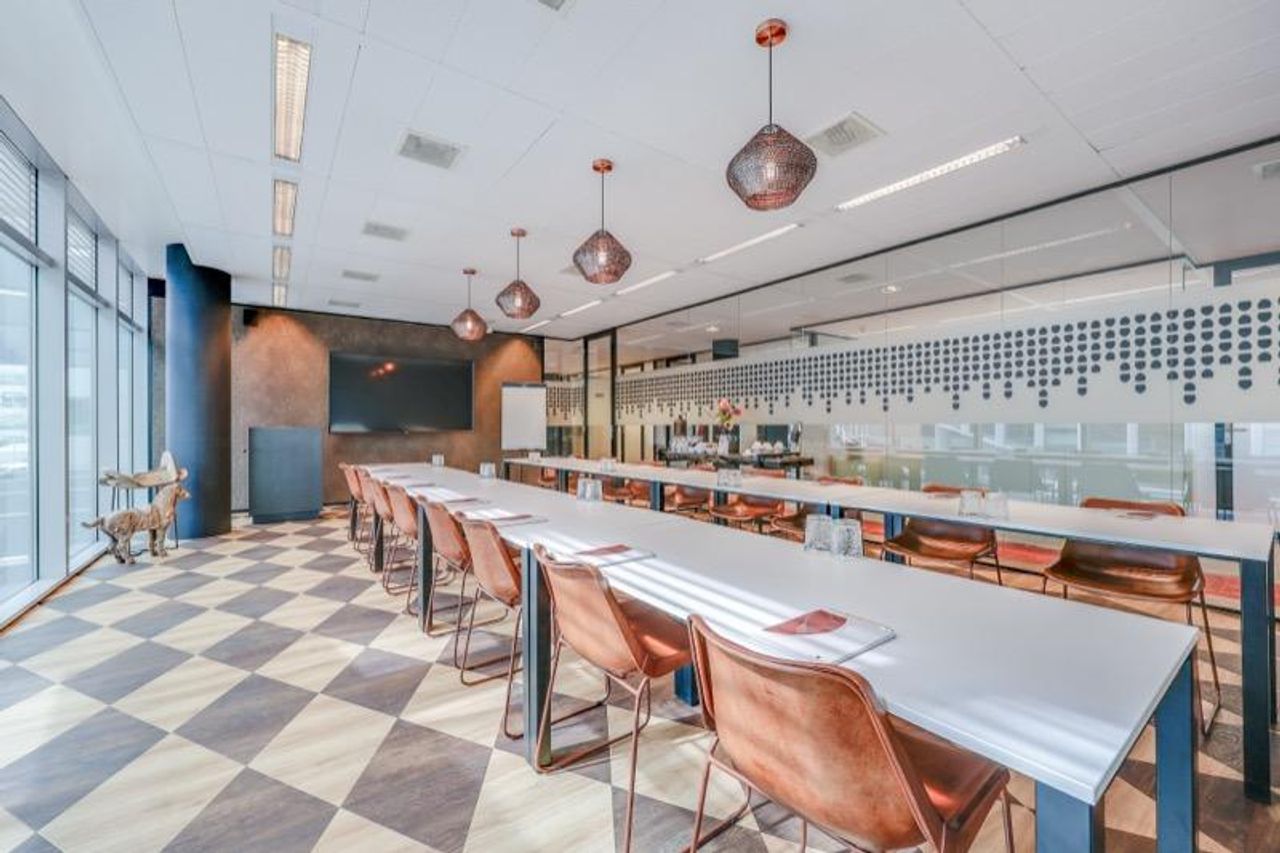 Amsterdam  Business center Tribes Amsterdam SOM image 7