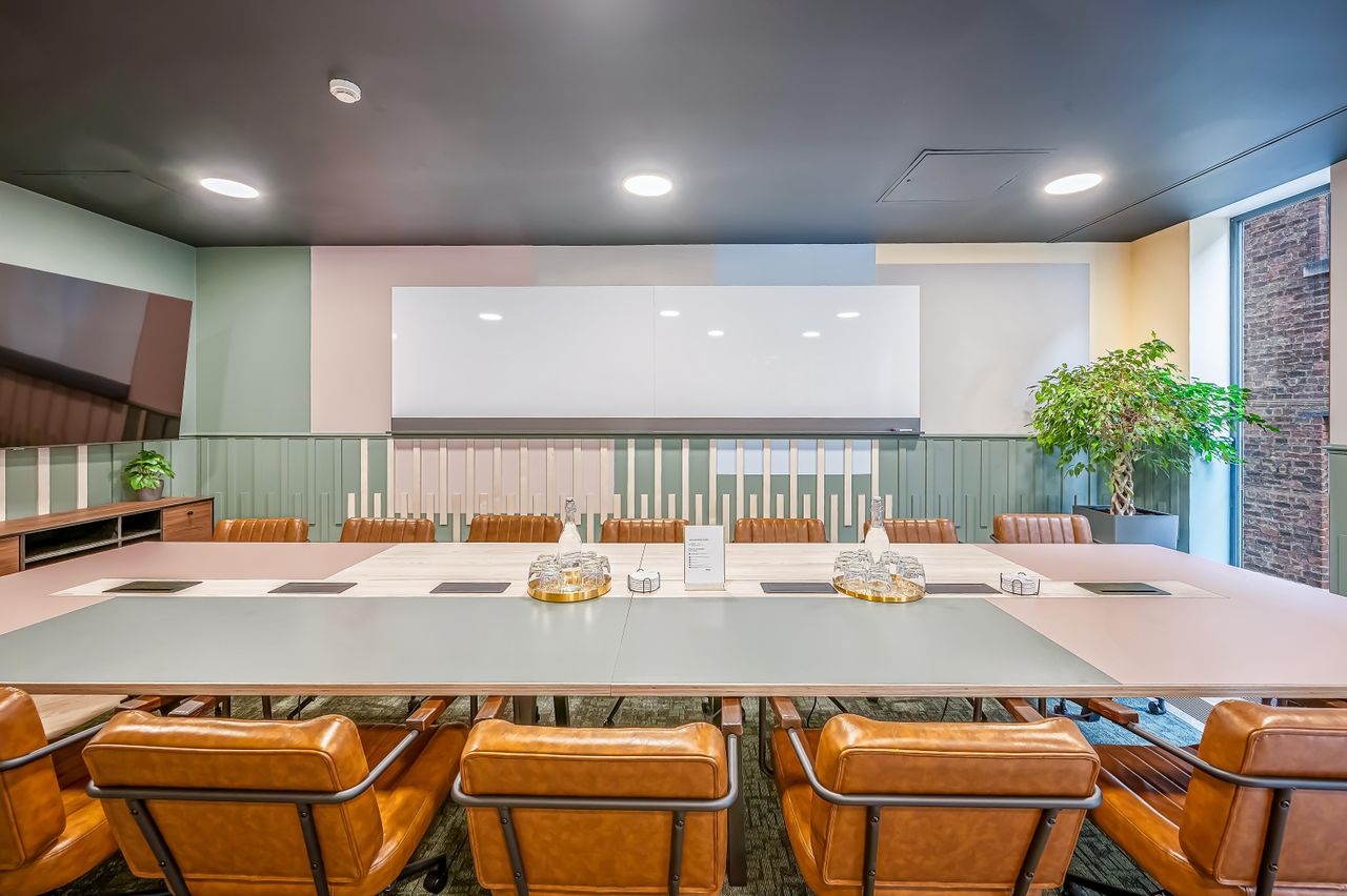 Rest of the World Mobile Working Meeting room Wizu Workspace - Glasgow - West Regent Street image 10