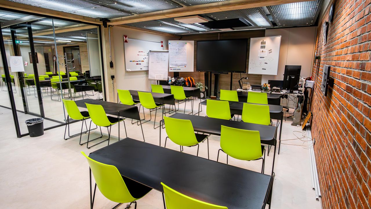 Hamburg  Eventlocation Roooar Room image 8