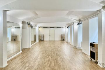 Rest van de wereld   Tobias Roschger image 3