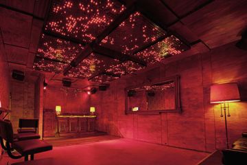 Berlin Geburtstag  Einzigartiger Club in Friedrichshain image 10