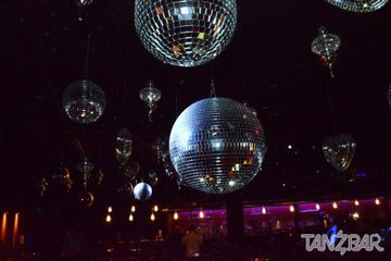 Rest der Welt Geburtstag Tanzbar Augsburg image 10