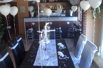 Elmshorn PR & Marketing Event  Weincafe Leonards-sit-in image 10