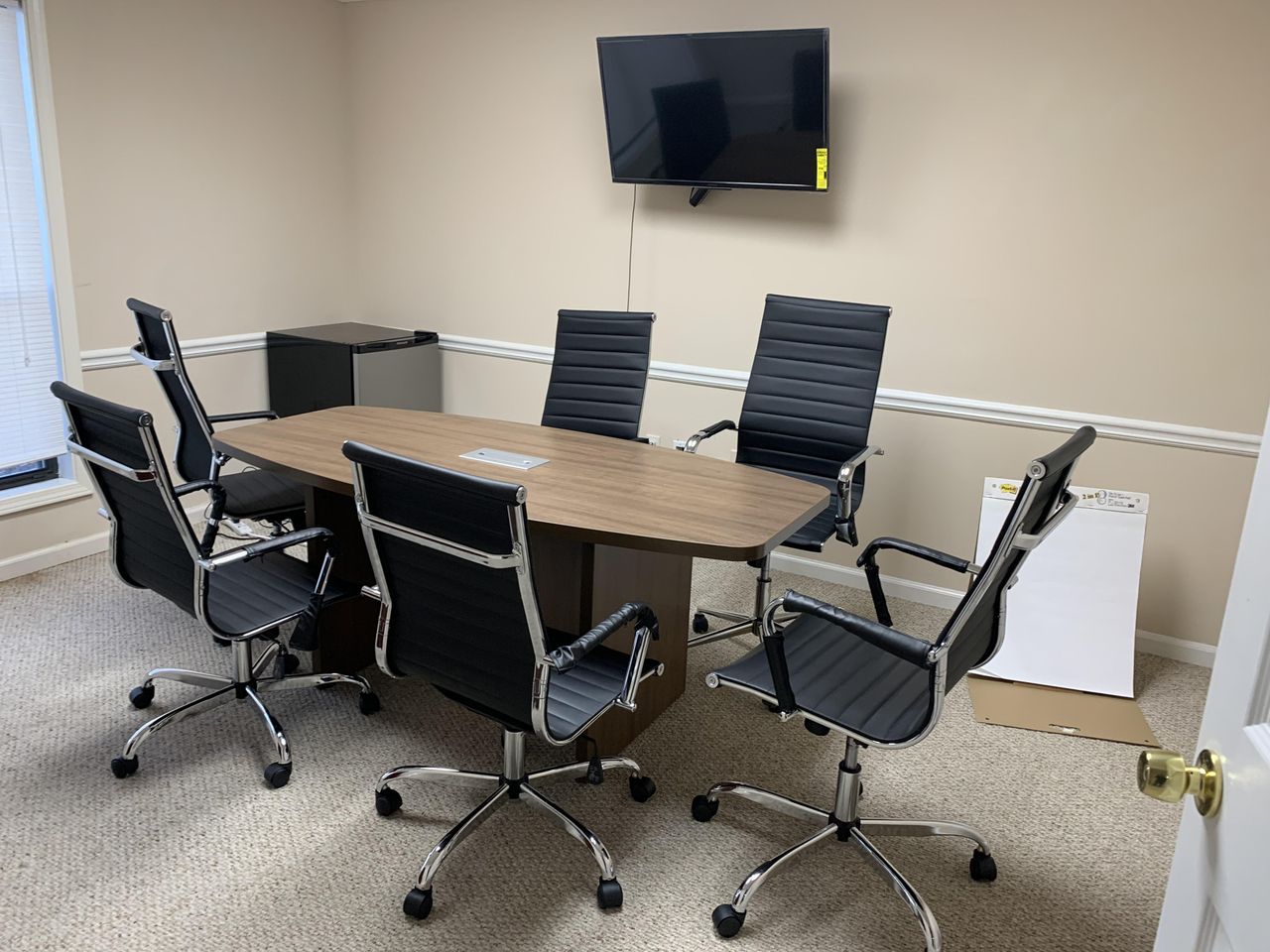 Rest der Welt Coworking Workspace Cozy Workspace image 3