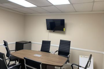 Rest der Welt Coworking Workspace Cozy Workspace image 4