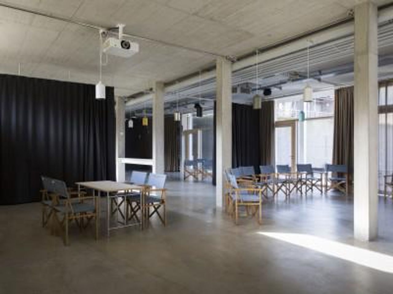 Garmisch-Partenkirchen PR & Marketing Event Designhotel quartier - lodges tagesbar forum image 10