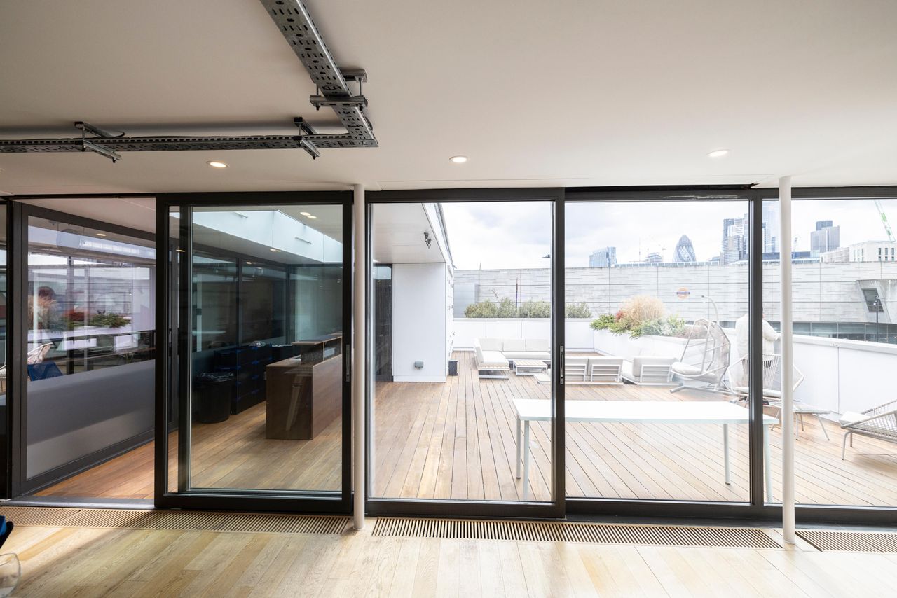 Rest van de wereld   Sky Guild Gaming Centre image 8