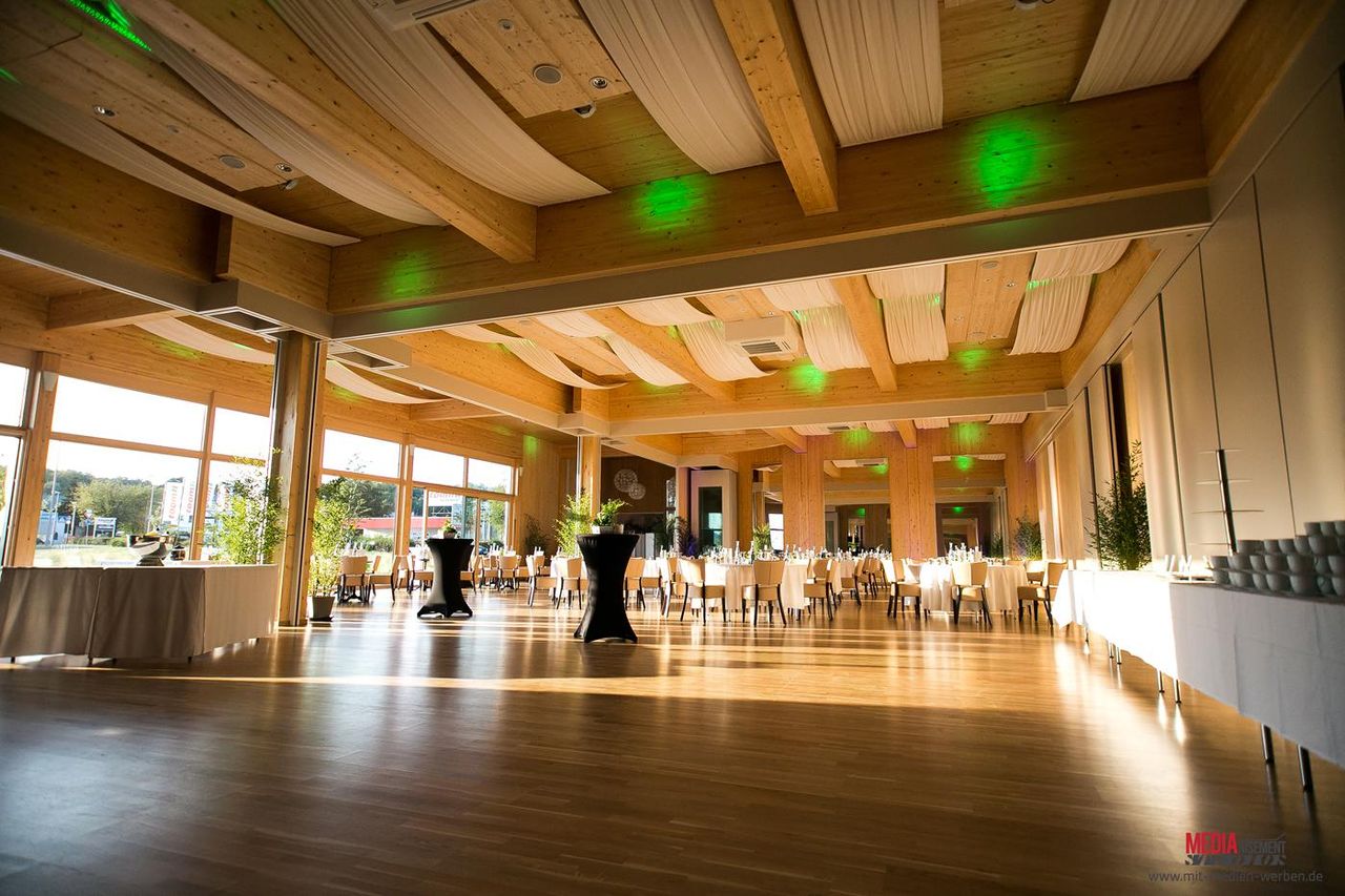 Bad Homburg PR & Marketing Event Hochzeitssaal/Ballsaal/Festsaal Taktgefühl image 10
