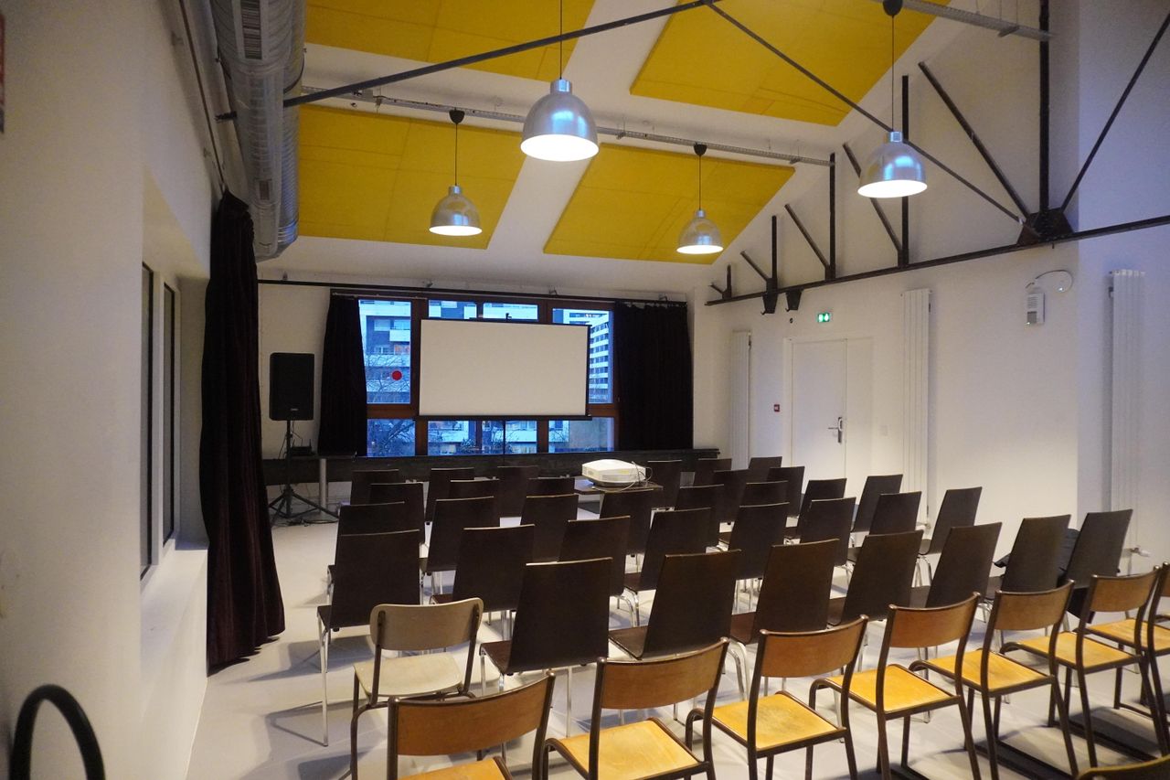 Paris  Restaurant Le TLM image 1